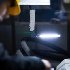 Baladeuse LED Rechargeable I2R 700 Lum Suprabeam -BOSCH Boutique baladeuse led rechargeable i2r 700 lum suprabeam 3