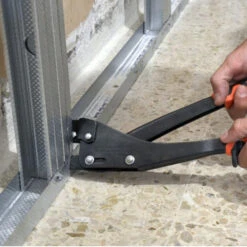 Pince à Sertir Pour Rails Et Montants Edma -BOSCH Boutique pince a sertir pour rails et montants edma 3